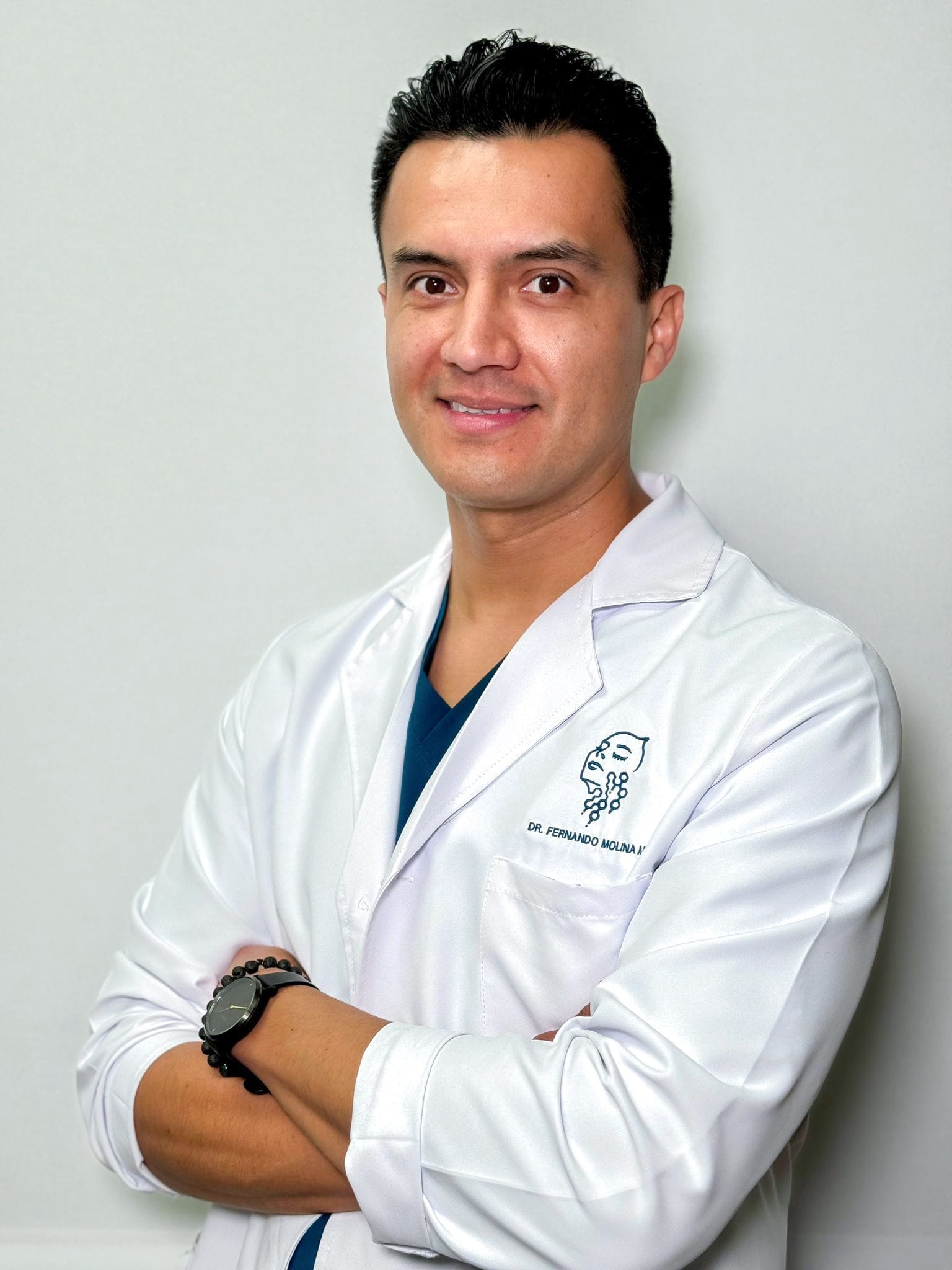 Dr. Fernando Molina