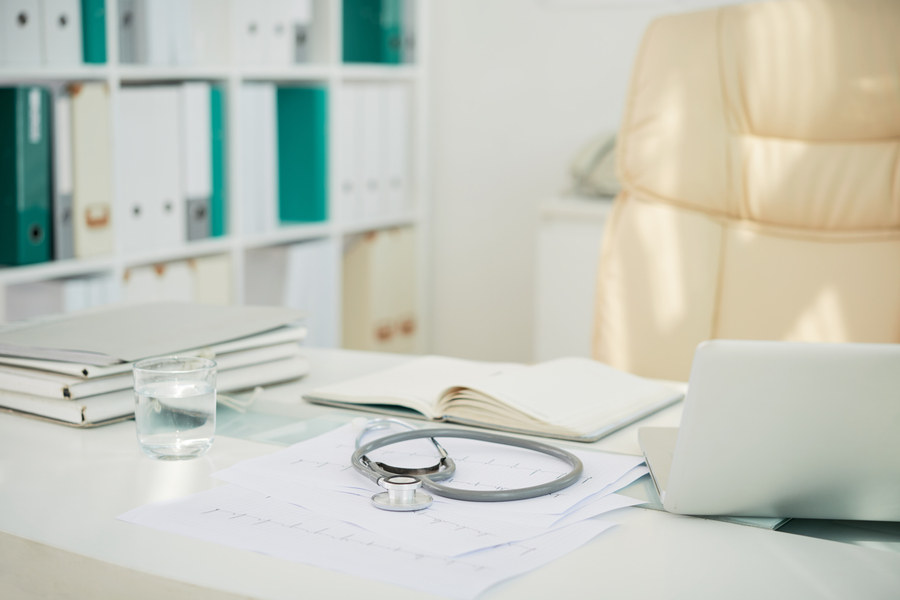 Recuperación de la blefaroplastia superior en Valencia